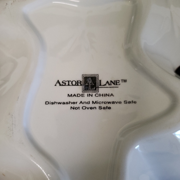 ASTOR LANE OAK LEAF DECORATIVE CANDY/NUT DISH - Picture 5 of 7